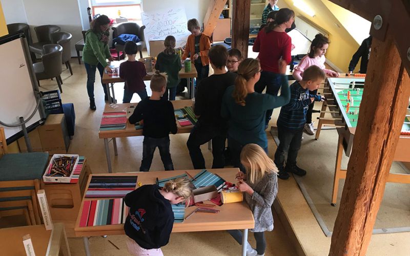 Spielende Kinder